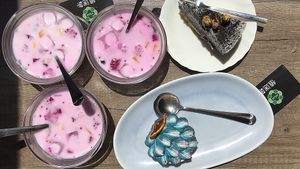 All the desserts at The Green Room in Taipei