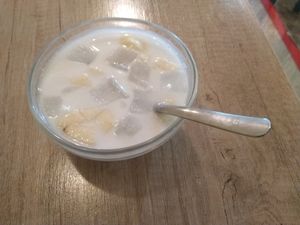 嚰嚰喳喳 at The Green Room in Taipei