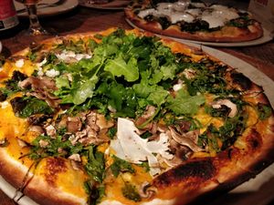 Mega Vega - vegan pizza at Otomat in Antwerpen