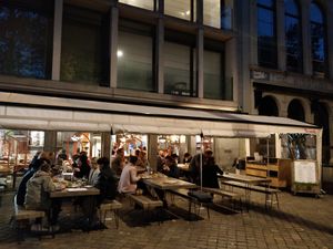 Alfresco sitting at Otomat in Antwerpen