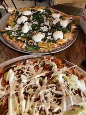 Two vegan thin crust pizzas. Super delicious! at Otomat in Antwerpen