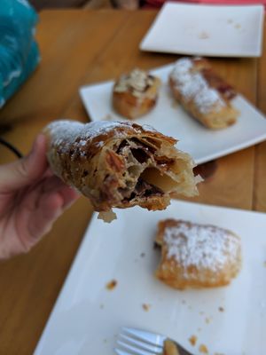 Delicious cinnamon flavor at La Masa Panaderia in La Paz