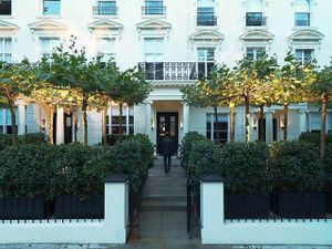 La Suite West boutique hotel, a few steps from Hyde Park and the Bayswater Road. Close to Notting Hill, Hde Park Corner and Oxford Street, London. at La Suite West Hotel in West London