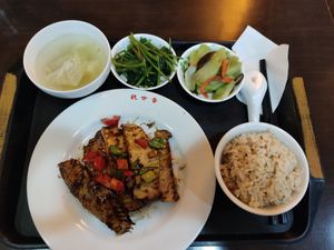 fried king oyster mushroom with rosemary and soy sauce business meal at Guan Shi Yin Organic Lifestyle in Taichung