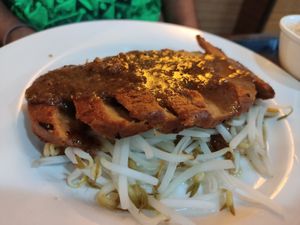 Close up of the black pepper steak at Guan Shi Yin Organic Lifestyle in Taichung