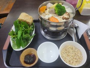 Mild hot pot at Guan Shi Yin Organic Lifestyle in Taichung