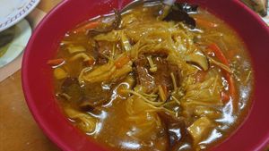 Curry rice 咖哩燴飯 60NTD at Jiu Liu Su Shi in Taichung