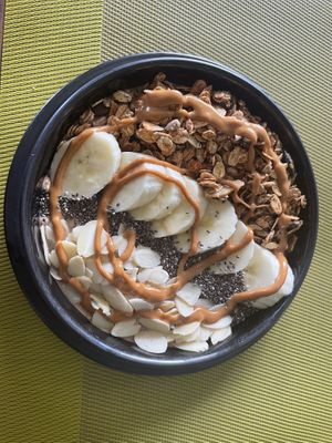 Chocolate, peanut butter and banana smoothie bowl  at Super Juice in Praia Da Rocha