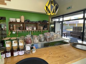 Innenansicht/Tresen  at Super Juice in Praia Da Rocha