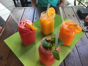 Sumos excelentes at Super Juice in Praia Da Rocha