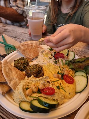 Sample plate at Hippy Chick Hummus in Frederick
