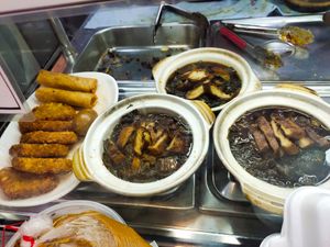 Dishes at Li Wei Vegetarian 笠维素食 in Northeast Singapore