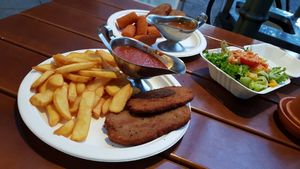 Neve again.   at Backbord Vegan in Berlin