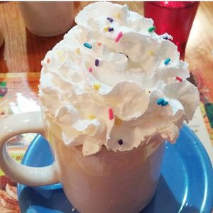 hot coca at Squeeze In in Truckee