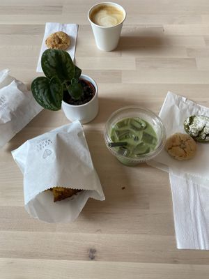 Iced Oat Milk  Matcha Latte, Oat Milk Cappuccino, Carrot Cake and Assorted Cookies (Matcha, Almond and Lavender Lemon).  at Leaves House | in Montreal