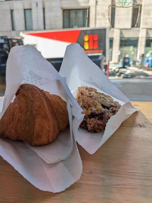Croissant & scone at Leaves House | in Montreal
