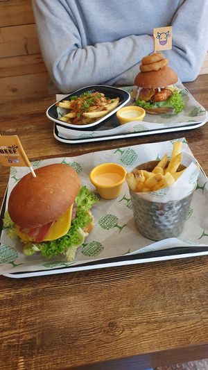  at Got No Beef in Cardiff