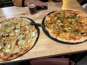 Pizzas veganas   at Pizzeria Trozo in Bilbao