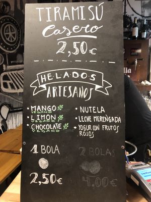 3helados veganos at Pizzeria Trozo in Bilbao