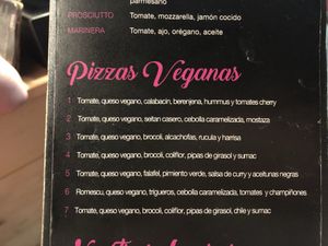 Carta pizzas veganas at Pizzeria Trozo in Bilbao