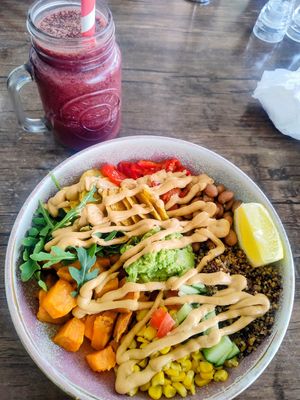 Mexican bowl and Acai berry smoothie at Fitz Cafe in Wagga Wagga