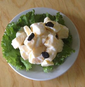 Ensalada de manzana con yogur natural y pasas  at El Mana Vegetarian in Mexico City