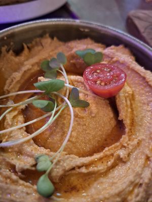 Hummus da migliorare at L'UniVert in Saint-paul