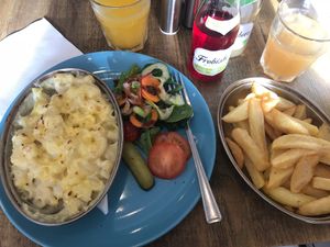 Mac n cheese at No 18 Cafe in Swansea