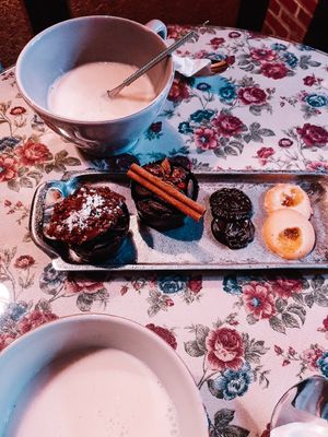Aztek Chocolate and Dark Ecuador with Salty Caramel at The Old Chocolate House in Bruges