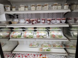 Only vegan option - grapes at LAX - Earthbar - T6 in Los Angeles