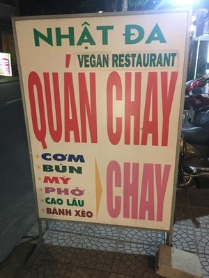 Traditional meals, but then “chay”  at Nhat Da in Hoi An