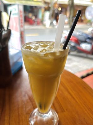 Apple juice (35k VND)  at Nhat Da in Hoi An
