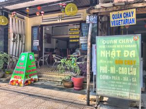 Nice family restaurant Organic Vegan at Nhat Da in Hoi An