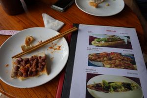 My meal versus the image, with inferior bread, no bean sauce, and different beans at Nhat Da in Hoi An
