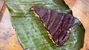 Torta de quinoa y chocolate  at Consulado Vegetal in Jardin