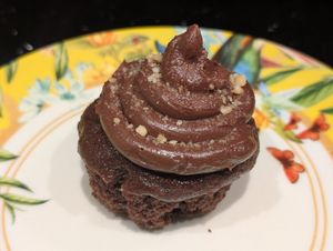 Chocolate peanut muffin at Consulado Vegetal in Jardin