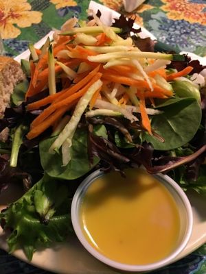 Mixed green salad at R. Thomas Deluxe Grill in Atlanta