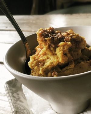 A decoração é de um bom gosto incrível. Todos os detalhes, e composição e objectos de decoração foram colocados com um propósito. Me sinto super inspirado no ambiente. at Nautic Bar in Praia De Mira