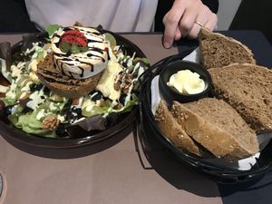 Salade Escobar Royale at Recollets in Antwerpen