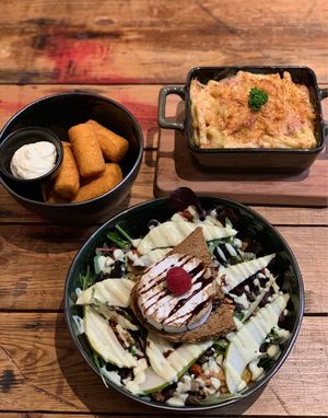 Lasagna & salad at Recollets in Antwerpen