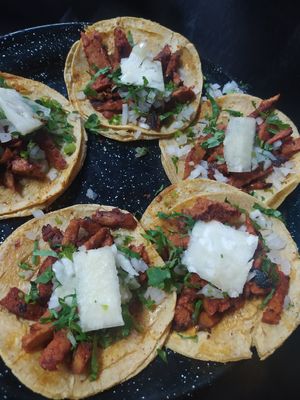 Tacos al pastor at Por Siempre Vegana Vol II in Mexico City