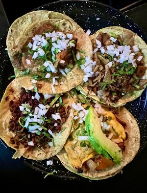 Vegan tacos - variety. The ‘Big Tlacuache’ is on the bottom right and was incredible!🔥  #Veganuary at Por Siempre Vegana Vol II in Mexico City