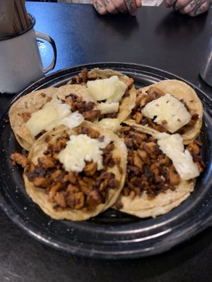 Tacos con piña at Por Siempre Vegana Vol II in Mexico City