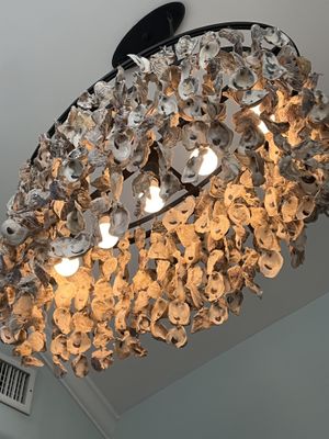 Cool light   at S&P Oyster Company in Mystic