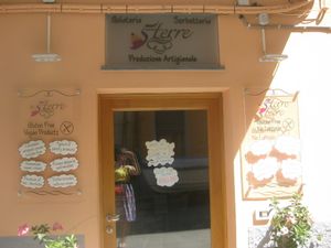 Outside at 5 Terre in Manarola