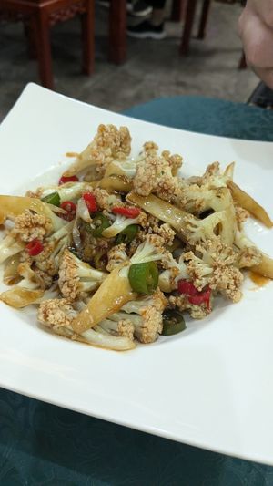 Cauliflower with soy sauce at Shangdao Vegetarian 上道素食 in Xian