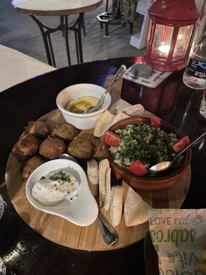 Tabla de falafel  at Bistro Arbol in Lanzarote