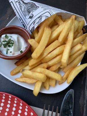 Fries with garlic dip  at Bistro Arbol in Lanzarote