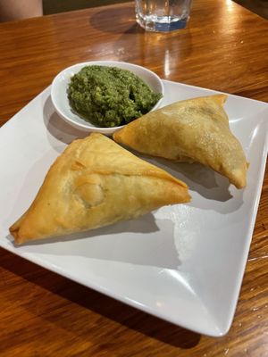 Sambusas   at Goorsha in Durham