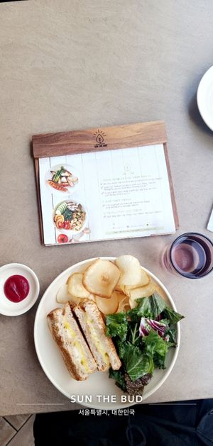 Vegan Grilled Cheese~ 🧀 at Sun the Bud - 썬더버드 in Seoul